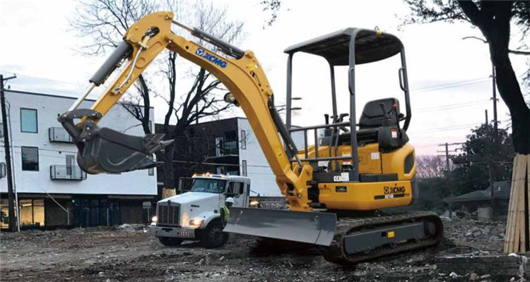 XCMG 1 ton mini crawler excavator XE15E China mini rc hydraulic crawler excavator for sale